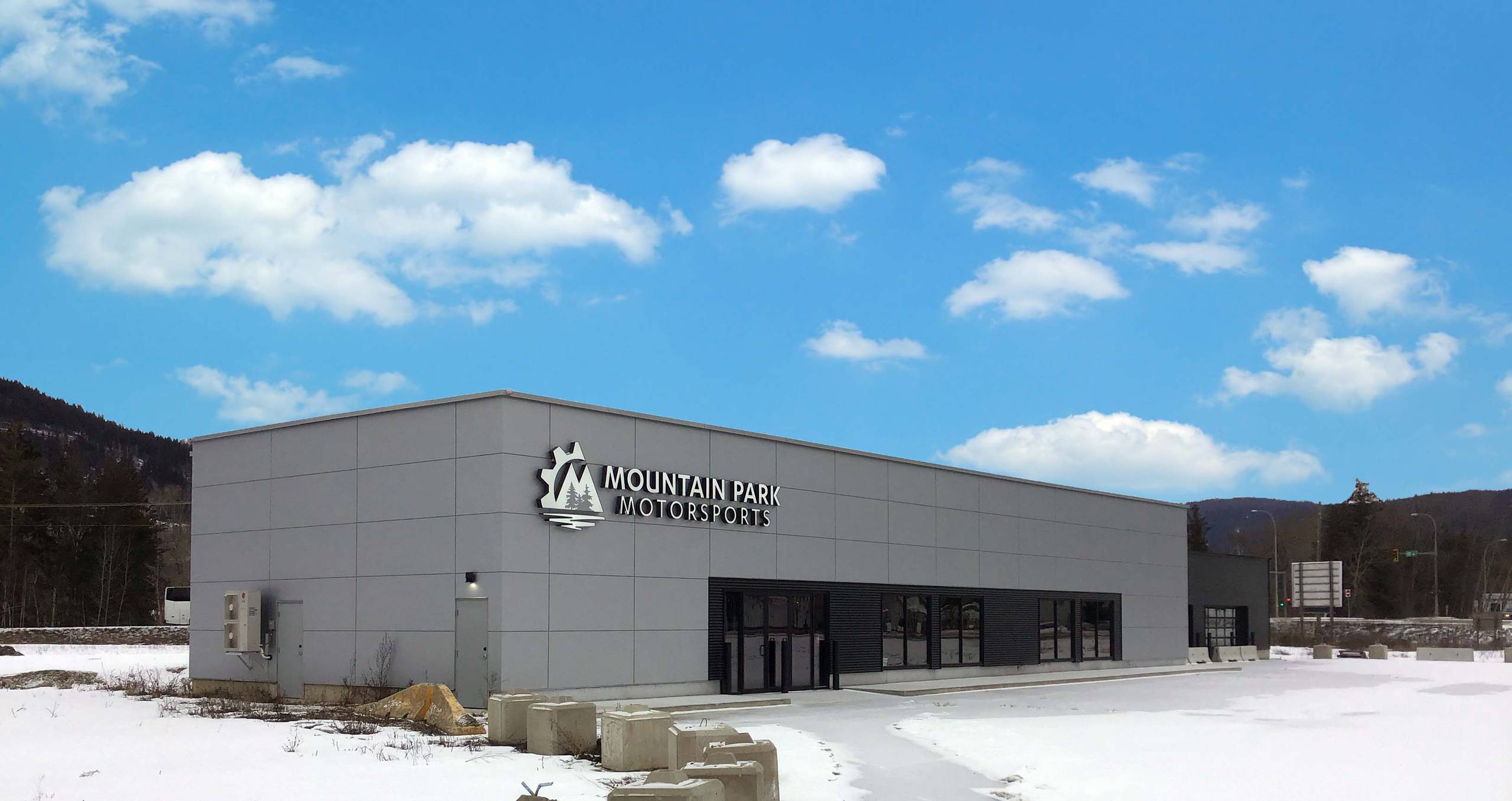 Highly Visible Commercial Building in Sicamous, BC534 Main Street